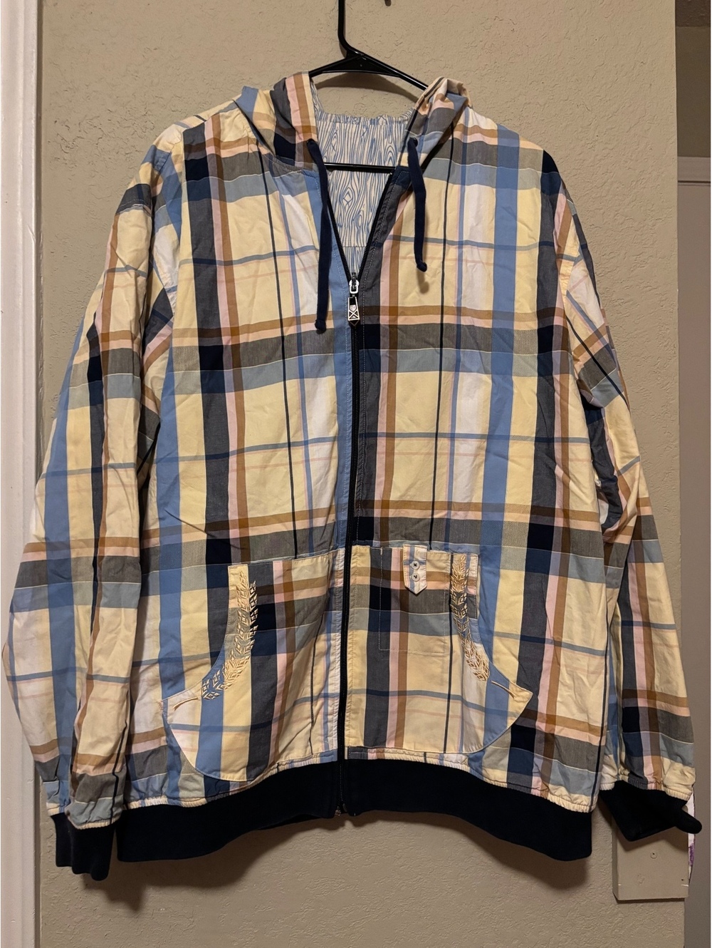 Twenty X Reversible Plaid and Woodgrain Pattern Embroidered Zip-Up Hoodie Jacket